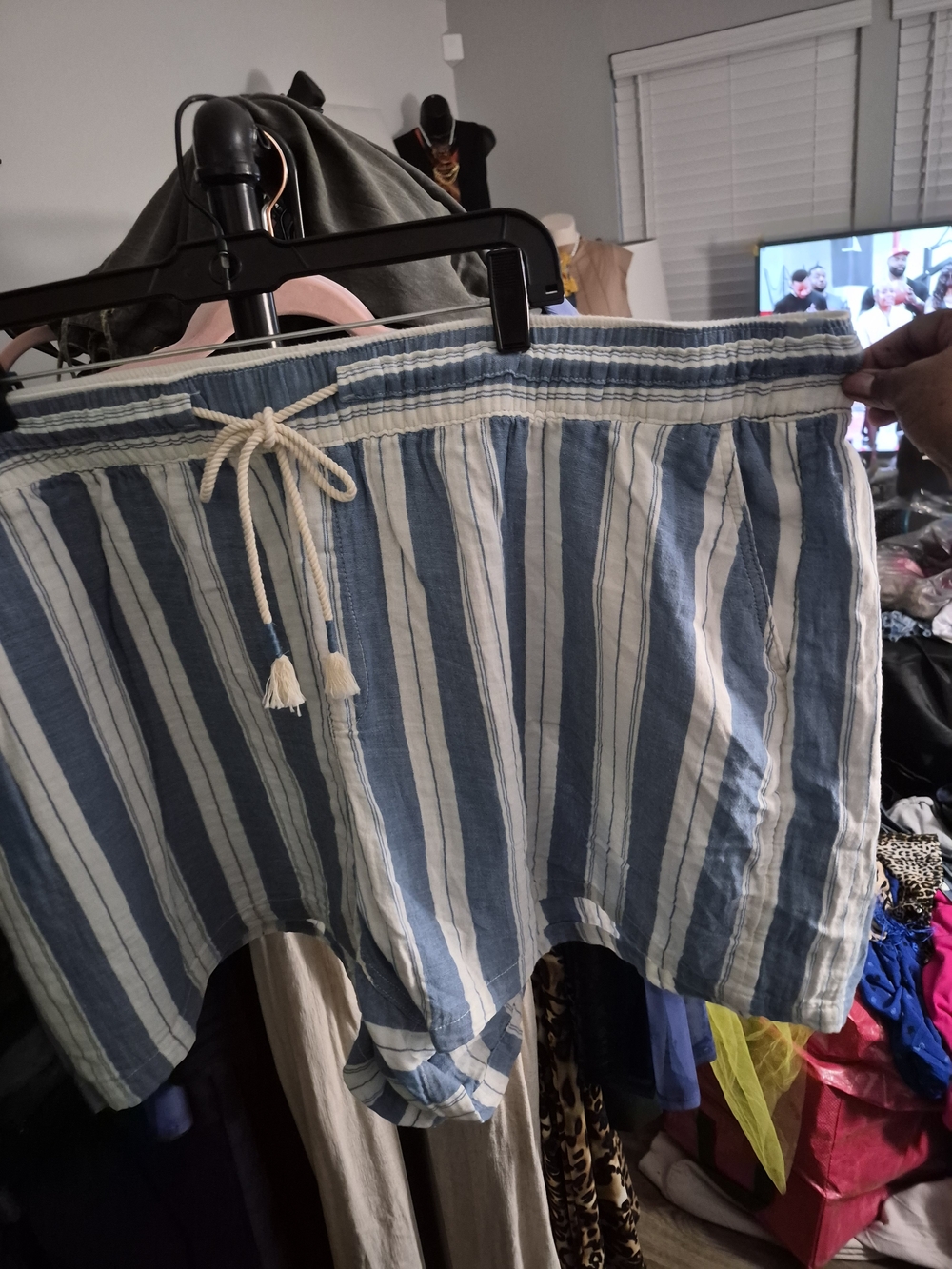 Old Navy Blue and White Striped Women’s Drawstring Shorts